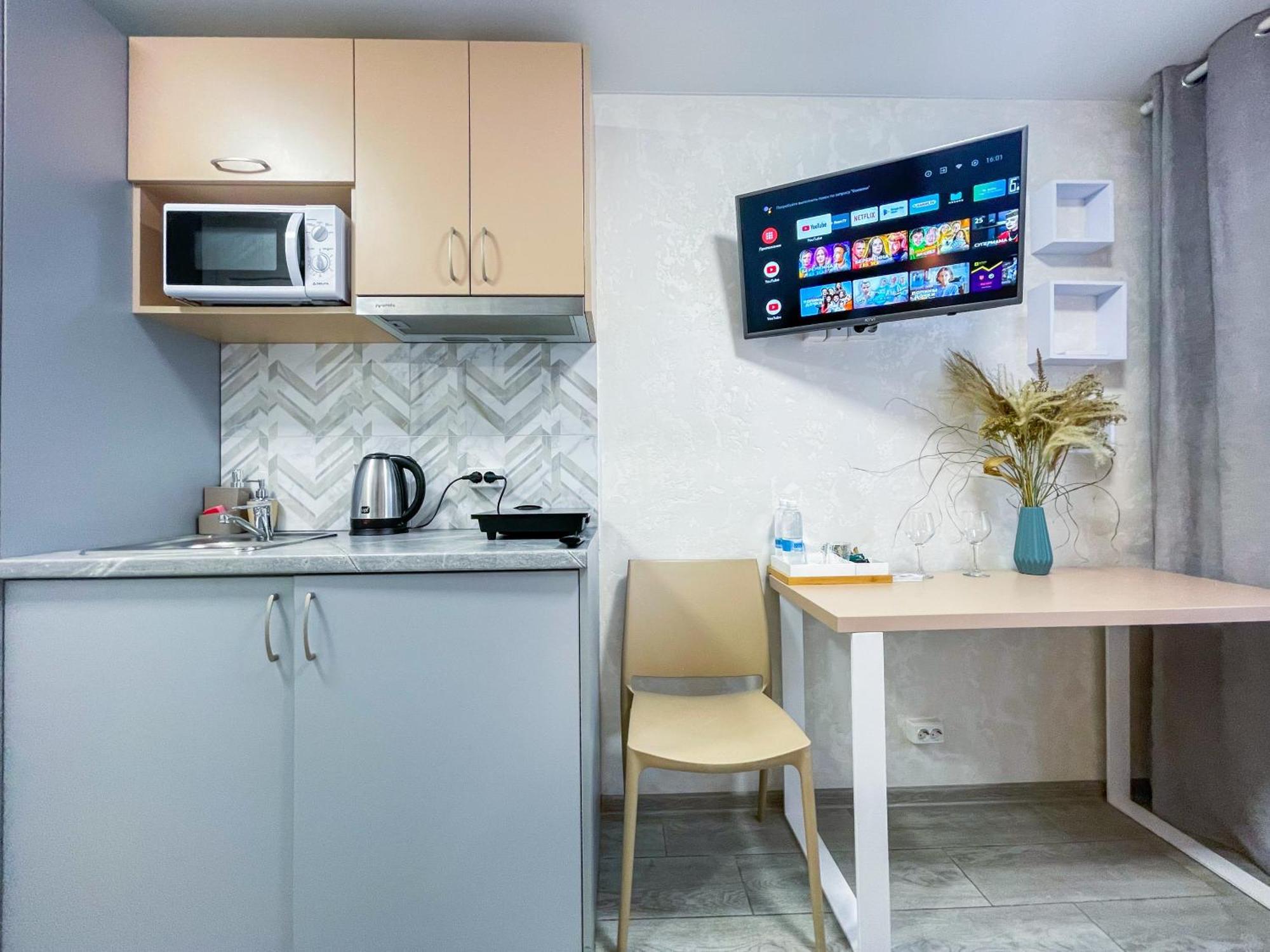 Myfreedom Апартаменти Метро Кловська, Військовий Госпіталь Kiew Exterior foto